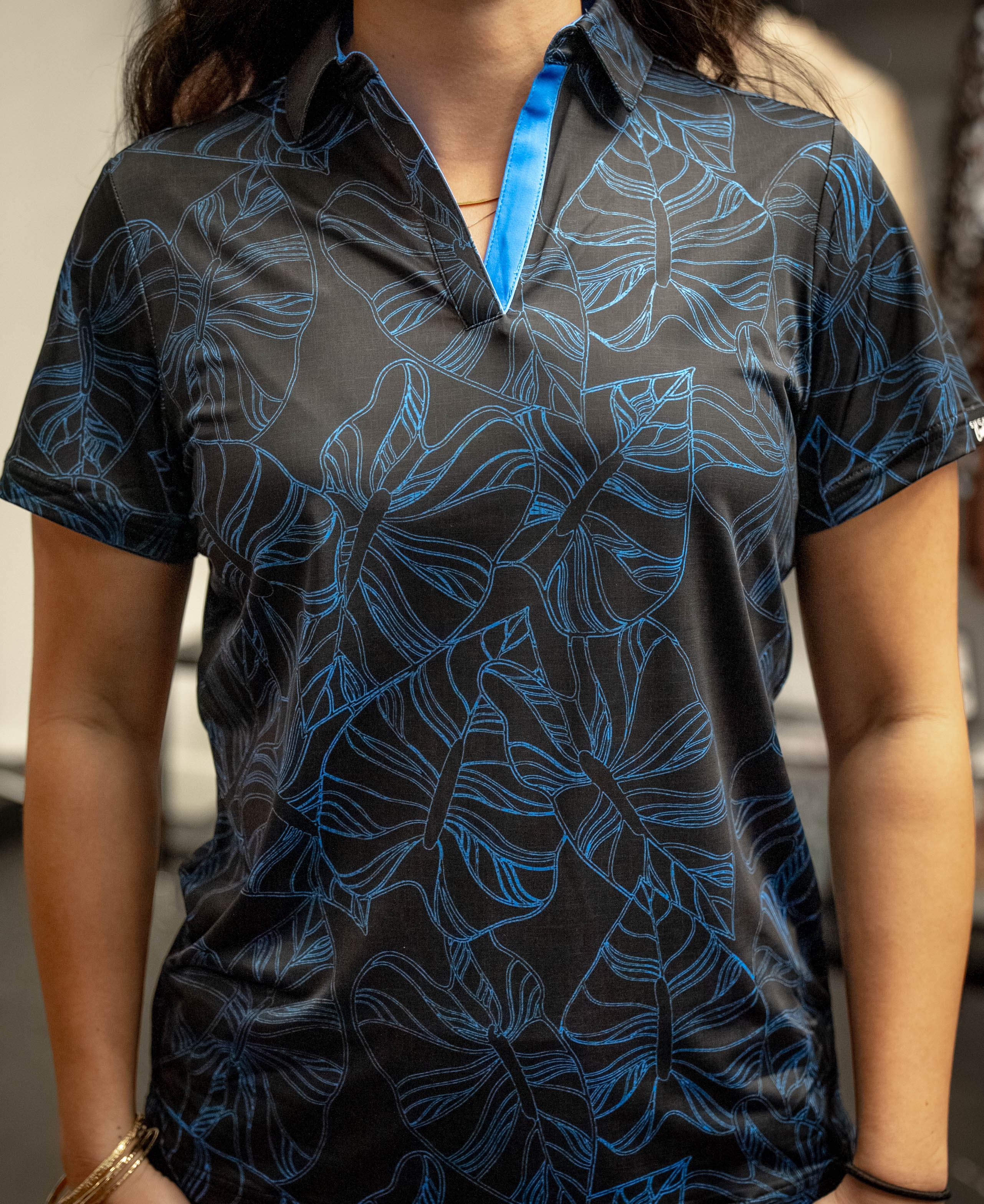 Peek-a-Blue (Women)